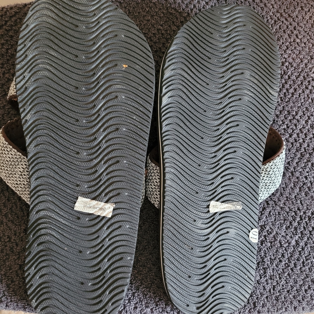 Sandals - Picture 2 of 2
